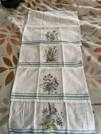 Ester napkins
