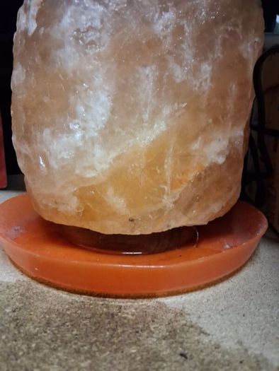 himalayan salt lamp