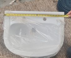 Bathroom sink