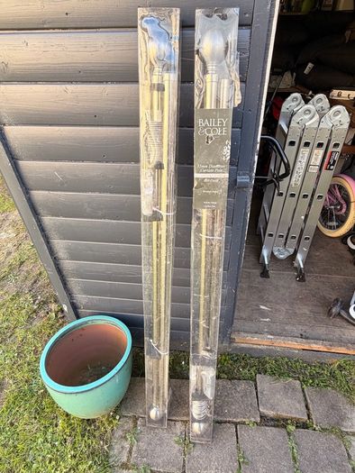 Curtain Pole x2