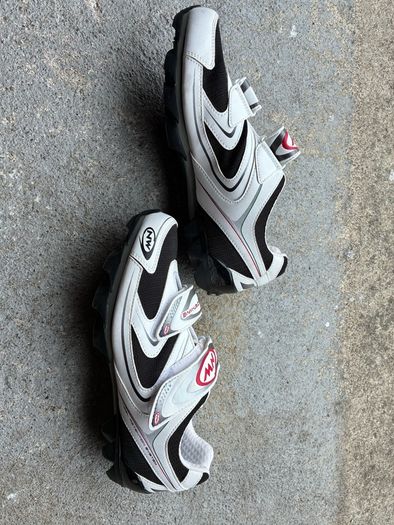Cycling Shoes size 41 or 7.5 Brand NW Northwave