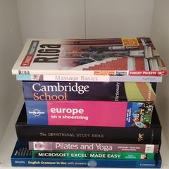 Books/Dictionary