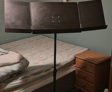 Music Stand (Fold-out)