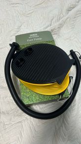 Double airbed with foot pump