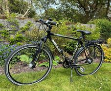 Bikes & Thule Tow-Bar Bike Carrier