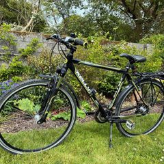 Bikes & Thule Tow-Bar Bike Carrier