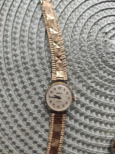 Vintage 1980s Ladies Mechanical Watches (Chaika & Zaria) - Lot of 3