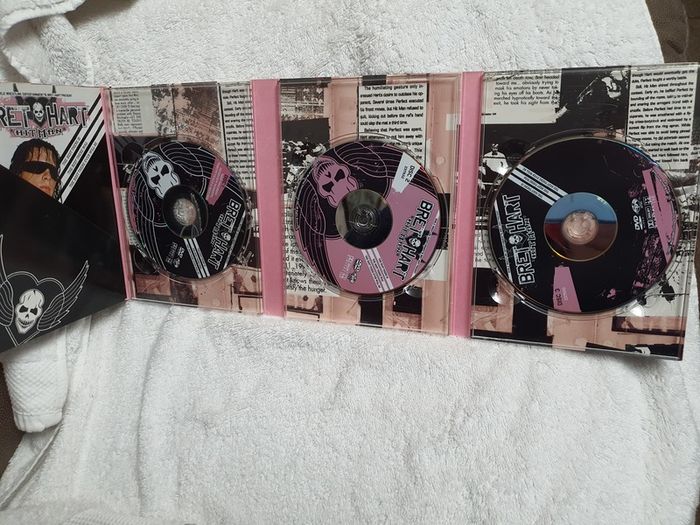 Bret Hart DVD Collectors Edition Region 1 DVD Set Like New WWE WWF