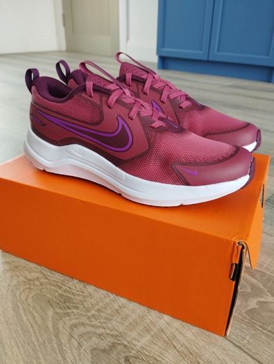 Nike Trainers UK Size 5.5
