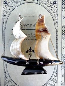 Vintage Horn Ship