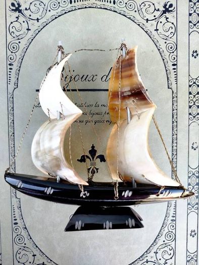 Vintage Horn Ship