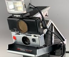 Polaroid sx70 with flash