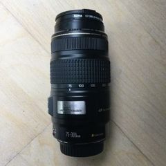 Canon Zoom lens EF 75-300mm 1:4-5.6 IS