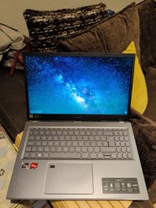 Acer Aspire 5 15.6" Ryzen 5 8GB 512GB SSD