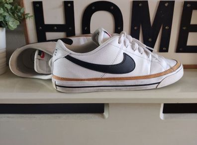 Nike Court