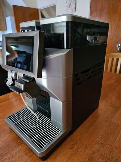Saeco Magic M2+ Professional Coffee Machine
