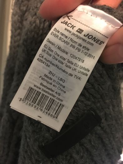 Jack and Jones knit scarf and berskha scarf