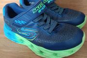 boy's SKECHERS light up shoes. UK13