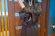 costume