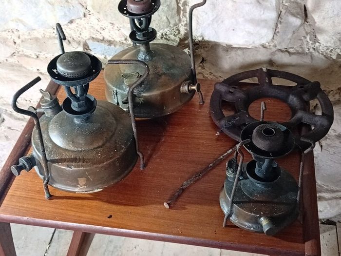 Old Brass Cookers