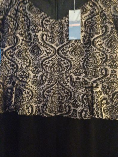 L.A. NWT Black and Cream M & S Dress Size 16
