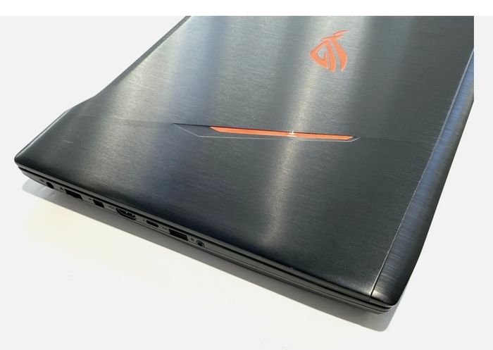 Faulty Asus ROG GL702VS-BA085T - 17.3" i7 2.8Ghz No Ram No SSD Spares Repair