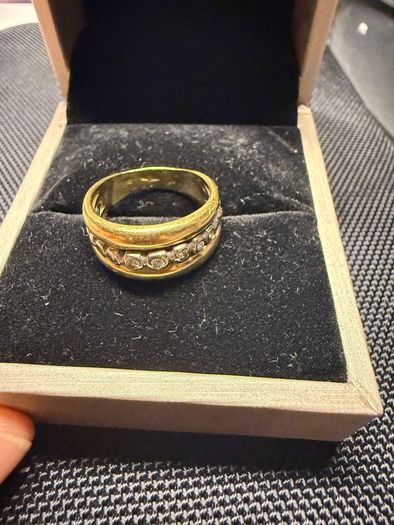 Diamond Eternity Band 18k Gold