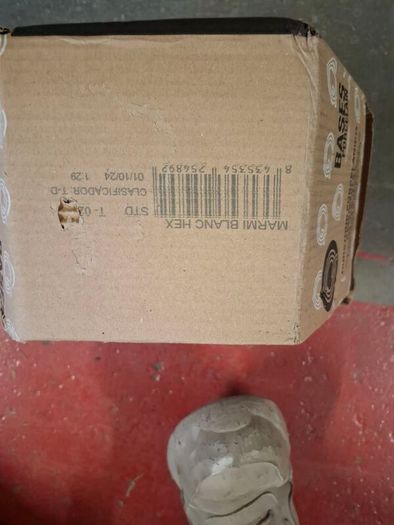 Marble Hex tiles (6.6m2) 23x27