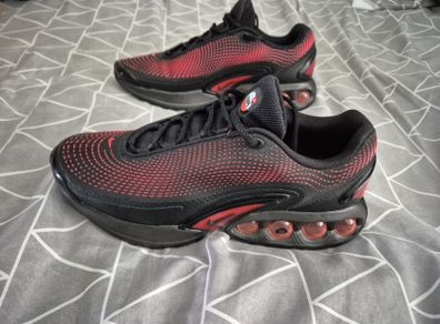 Nike Air Max DN Essential