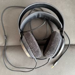Philips Fidelio X3 headphones