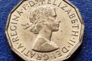 1967 United Kingdom UNC  3d Pence - Elizabeth II 1st portrait; without 'BRITT:OMN'