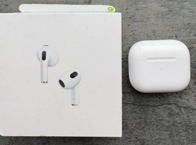 Apple Ear Pods 3rd Generation (case only)