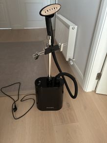 Clothes steamer
