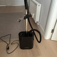 Clothes steamer