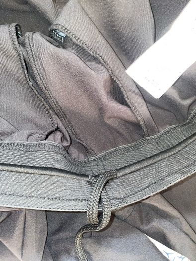 Oakley bottoms Pants size XL brand new