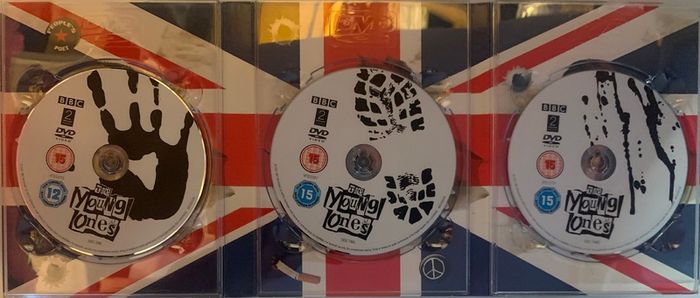 The Young Ones (Complete Series 1+2 Boxset)  [DVD TV Boxsets]