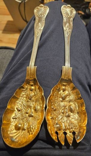 Range of Collectable Silver Plate Epns and Ceramic Items
