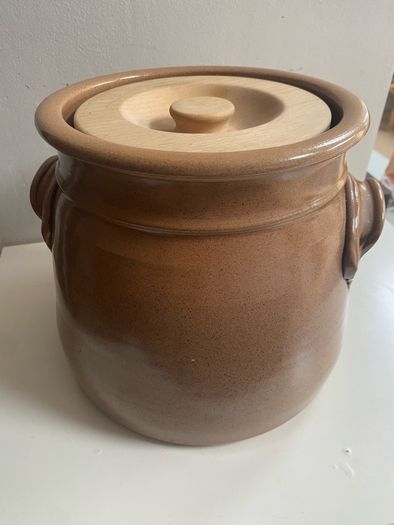 Kiltrea large pottery snack crock