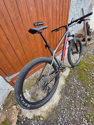 trek roscoe 6