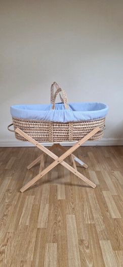 Moses Basket with Stand
