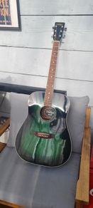 Acoustic Guitar (green sunburst) with soft case