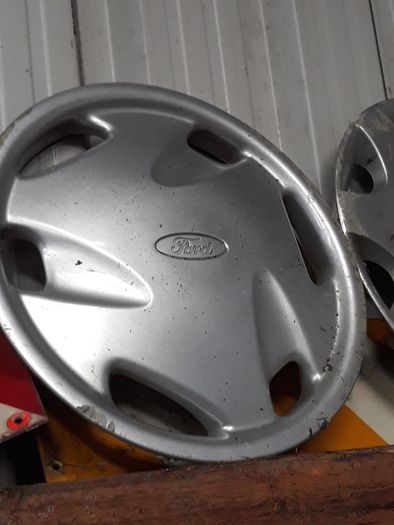Ford Wheel trim