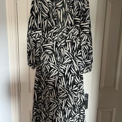 Brand new new look black and white midi shirt dress