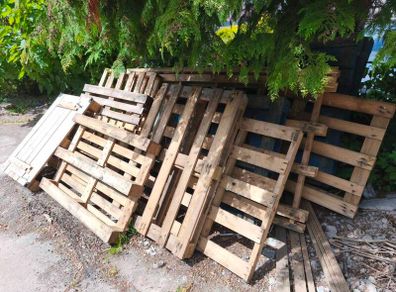 Wooden Pallets - free to take away