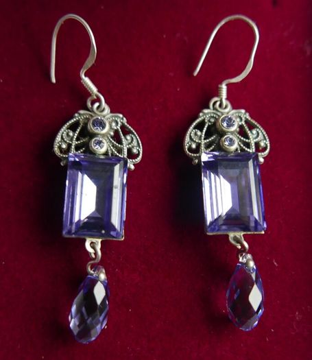 Vintage Sterling Silver 925 Dainty Violet Crystal and Silver Earrings 8,8g