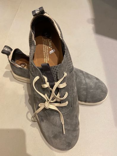 Shoes Toms leather lace up size 10.5 new
