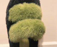 Fluffy slippers size uk4