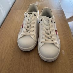 Levis Trainers UK 4 White Navy