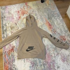 Nike boys tracksuit (Barely worn)