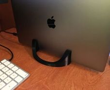 MacBook Pro 2016 Vertical Stand